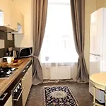 Unique Spacious Classic Three Bedroom Midtown ! Billiard ! *