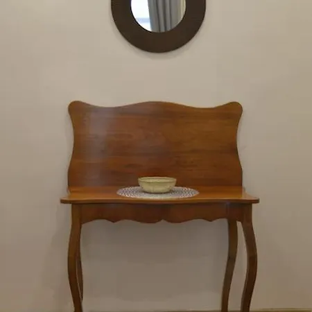 Unique Spacious Classic 3 Bedroom Midtown ! Billiard !