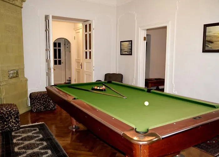 Unique Spacious Classic Three Bedroom Midtown ! Billiard ! Apartment Riga