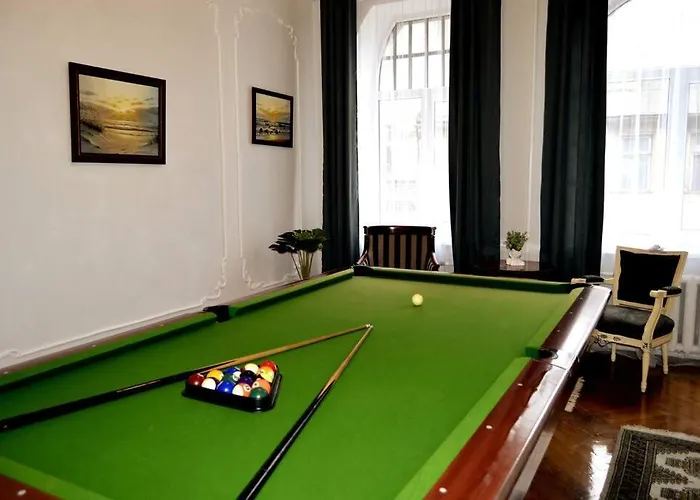 Unique Spacious Classic Three Bedroom Midtown ! Billiard ! Apartment Riga