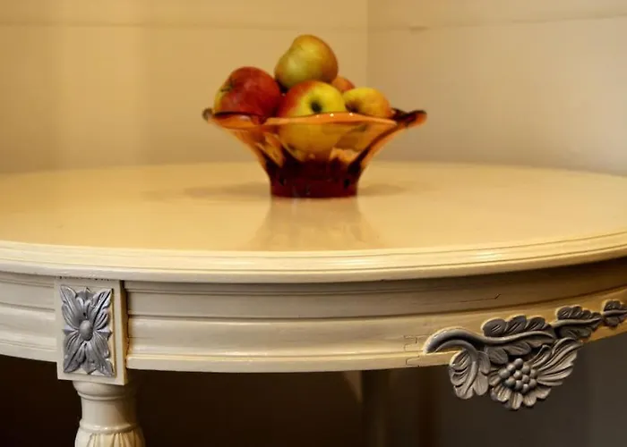 Apartment Unique Spacious Classic Three Bedroom Midtown ! Billiard ! Riga