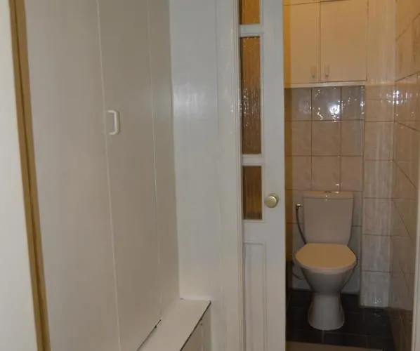 Apartment Unique Spacious Classic Three Bedroom Midtown ! Billiard ! Riga