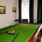 Unique Spacious Classic Three Bedroom Midtown ! Billiard ! Appartement Riga